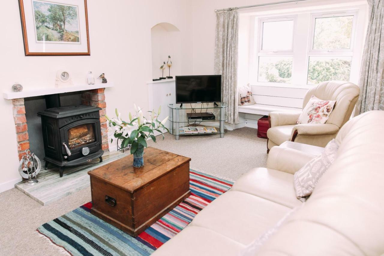 Incheoch Farm Cottage Kilry Exteriör bild